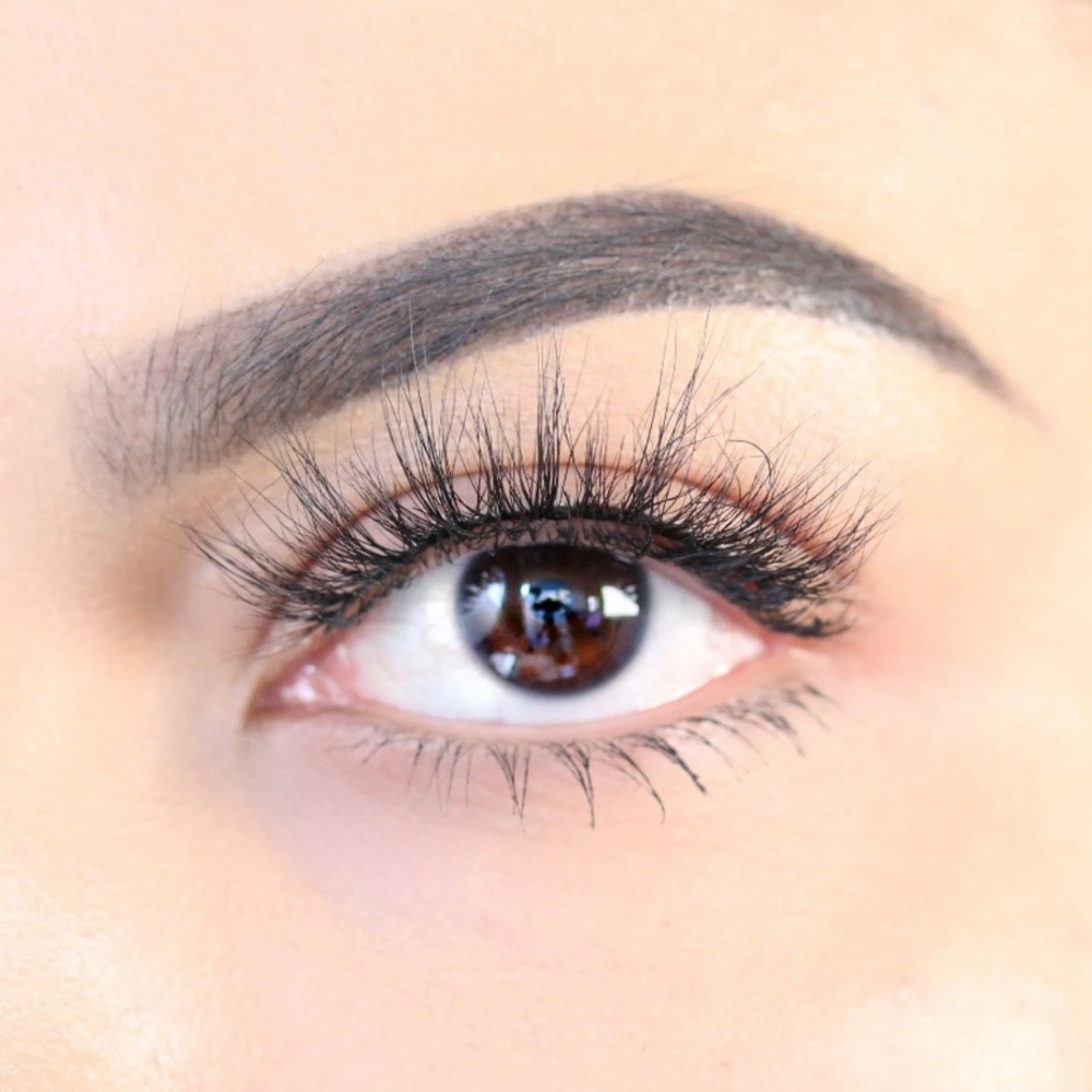 Nelo Full Eyelashes Set, PEARL series 16mm one pair